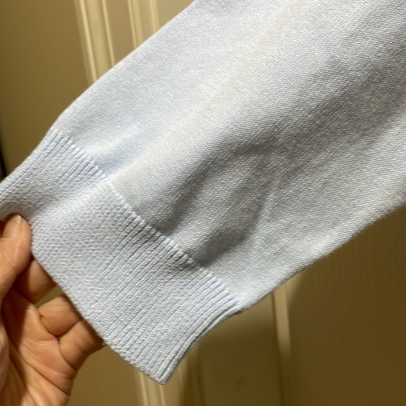 Gap light blue turtleneck sweater (sz XL) - Picture 7 of 9